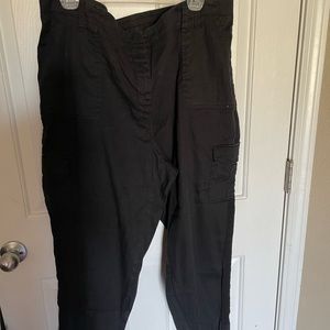 Chico’s Petite Crop, Cargo Pocket, Size 3.5 (XXL/18)